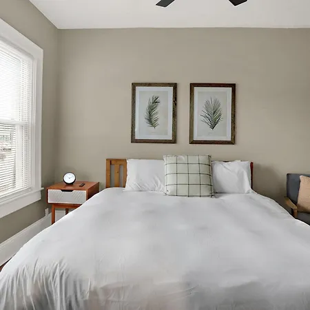 Prime 2Br Gem, Near Convention Hub! Apartment